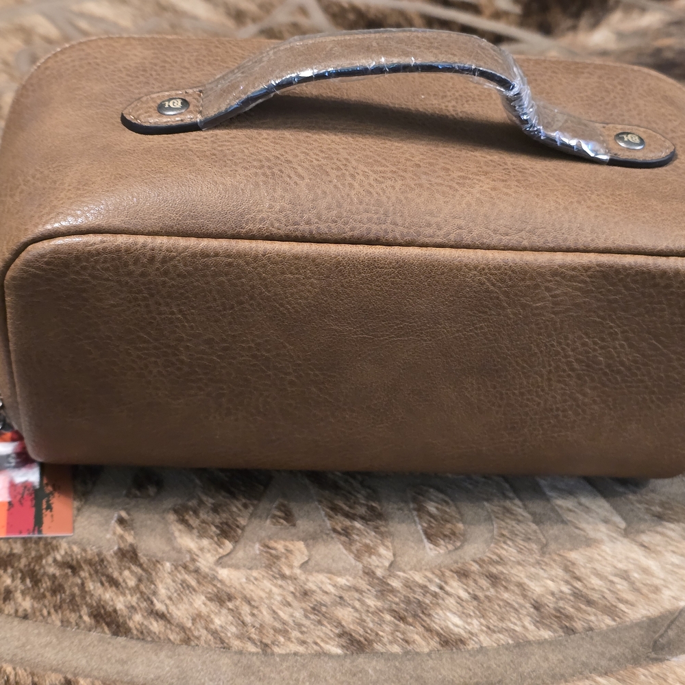 Red Dirt Hat Company Dome Vintage Cowgirl Cosmetic Pouch - Picture 4 of 14